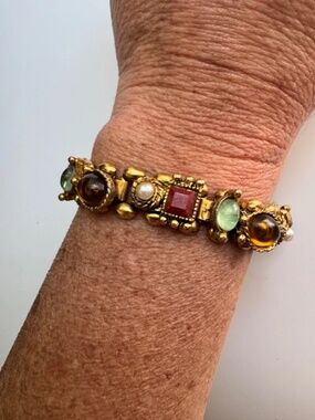 Vintage Victorian Revival Multi Gem 17-Link Bracelet  Roughly 7 1/4"